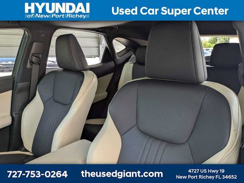 Used 2024 Lexus NX 250 FWD w/ Towing Package (2000 Lbs) image 7