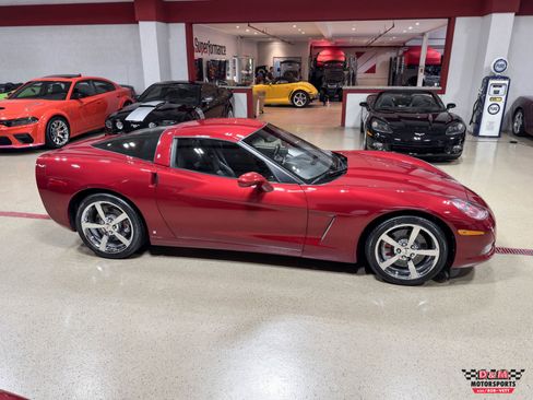 Used 2008 Chevrolet Corvette w/ Z51 Performance Package w/ Z51 Performance Package RWD image 53