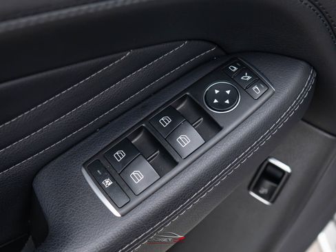 Used 2019 Mercedes-Benz GLE 43 AMG 4MATIC image 38