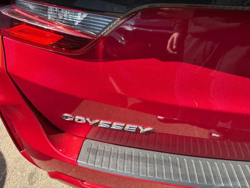 Used 2025 Honda Odyssey Sport-L image 9