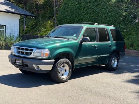 Used 2001 Ford Explorer XLT AWD/4WD image 1