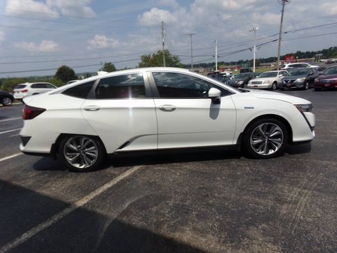 Used 2018 Honda Clarity Plug-In Hybrid image 4
