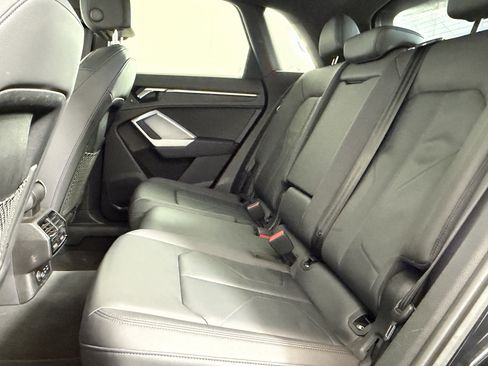 Used 2025 Audi Q3 2.0T Premium AWD/4WD image 7