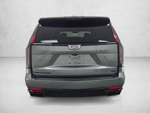 Used 2023 Cadillac Escalade ESV Sport w/ LPO, ONYX Package AWD/4WD image 7