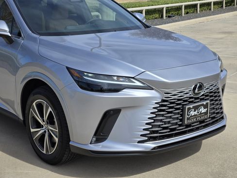 Certified 2026 Lexus RX 350h w/ Cold Area Package image 10