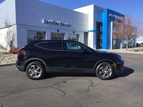 New 2025 Chevrolet Blazer LT image 2