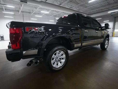 Used 2022 Ford F350 Platinum w/ FX4 Off-Road Package AWD/4WD image 35
