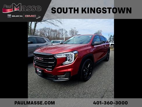 Used 2023 GMC Terrain SLE w/ Driver Convenience Package image 1