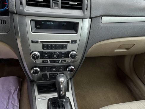 Used 2012 Ford Fusion SE FWD image 12