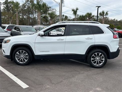 Used 2020 Jeep Cherokee Latitude Plus image 4