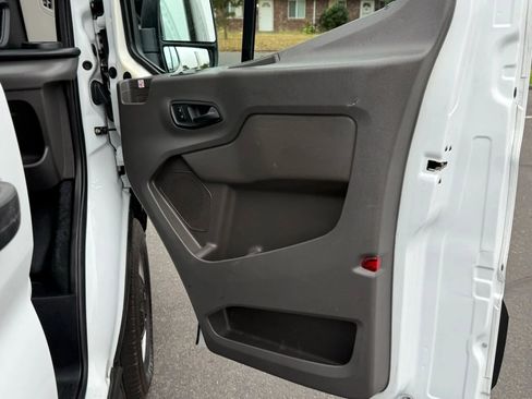 Used 2020 Ford Transit 250 Low Roof image 21