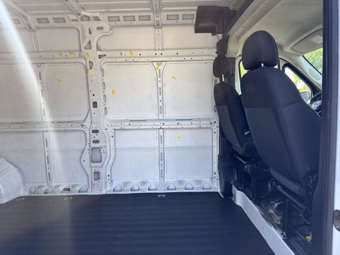Used 2023 RAM ProMaster 2500 FWD image 24