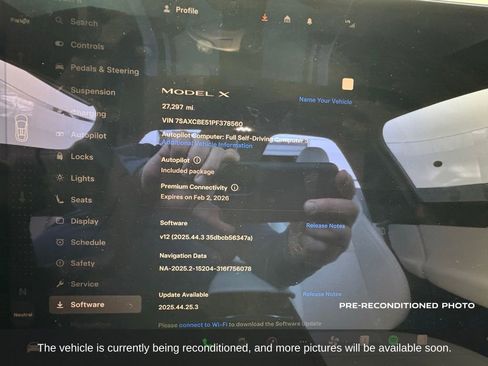 Used 2023 Tesla Model X image 20