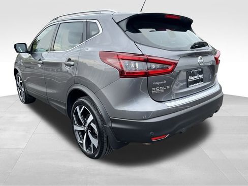 Used 2022 Nissan Rogue Sport SL w/ Premium Package image 5