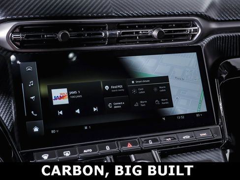 Used 2025 Aston Martin V8 Vantage Coupe image 26