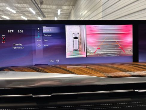 Used 2025 Cadillac Escalade Sport Platinum AWD/4WD image 21