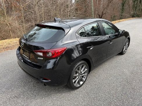 Used 2018 MAZDA MAZDA3 Touring image 6