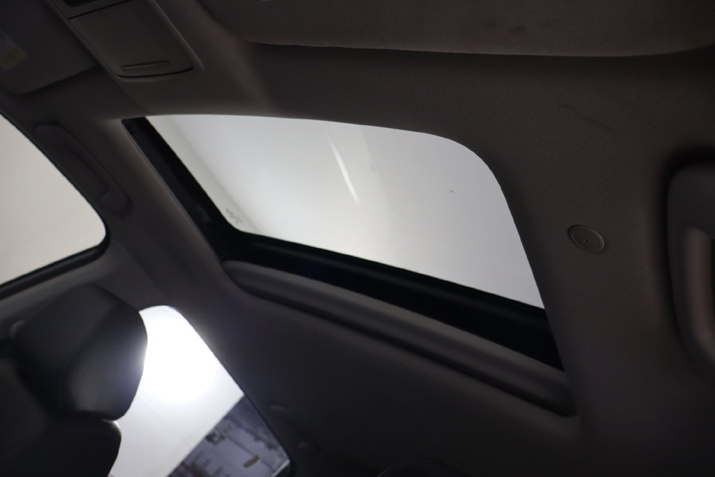 Used 2025 Honda CR-V EX-L image 40