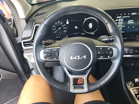 Used 2023 Kia Sportage SX FWD image 11