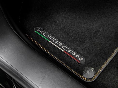 Used 2017 Lamborghini Huracan LP 580-2 image 40