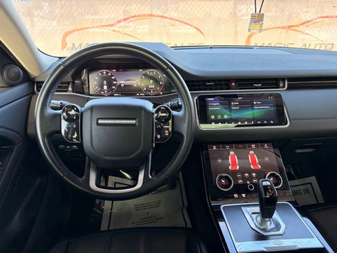 Used 2020 Land Rover Range Rover Evoque SE image 33