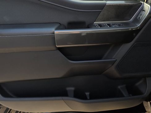 Used 2022 Ford F150 XLT w/ Equipment Group 302A High image 17