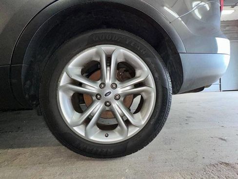 Used 2013 Ford Explorer Limited w/ Class III Trailer Tow Pkg FWD image 14