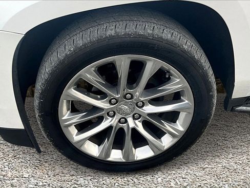 Used 2019 Cadillac Escalade Luxury image 8