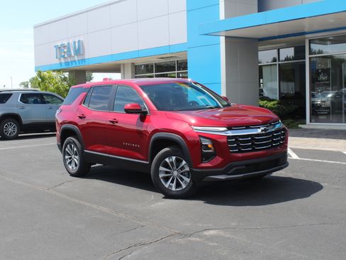 New 2026 Chevrolet Equinox LT w/ Safety and Technology Package AWD/4WD image 2