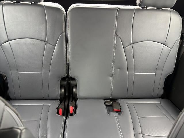 Used 2019 Buick Enclave Premium AWD/4WD image 21