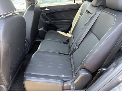 Certified 2023 Volkswagen Tiguan SE R-Line FWD image 11