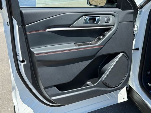 New 2026 Ford Explorer ST-Line w/ ST-Line Street Pack RWD image 14