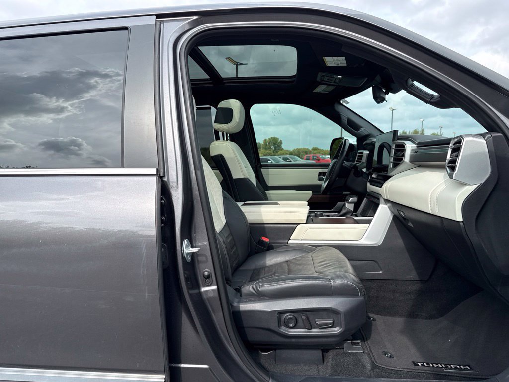 Used 2024 Toyota Tundra Capstone AWD/4WD image 11