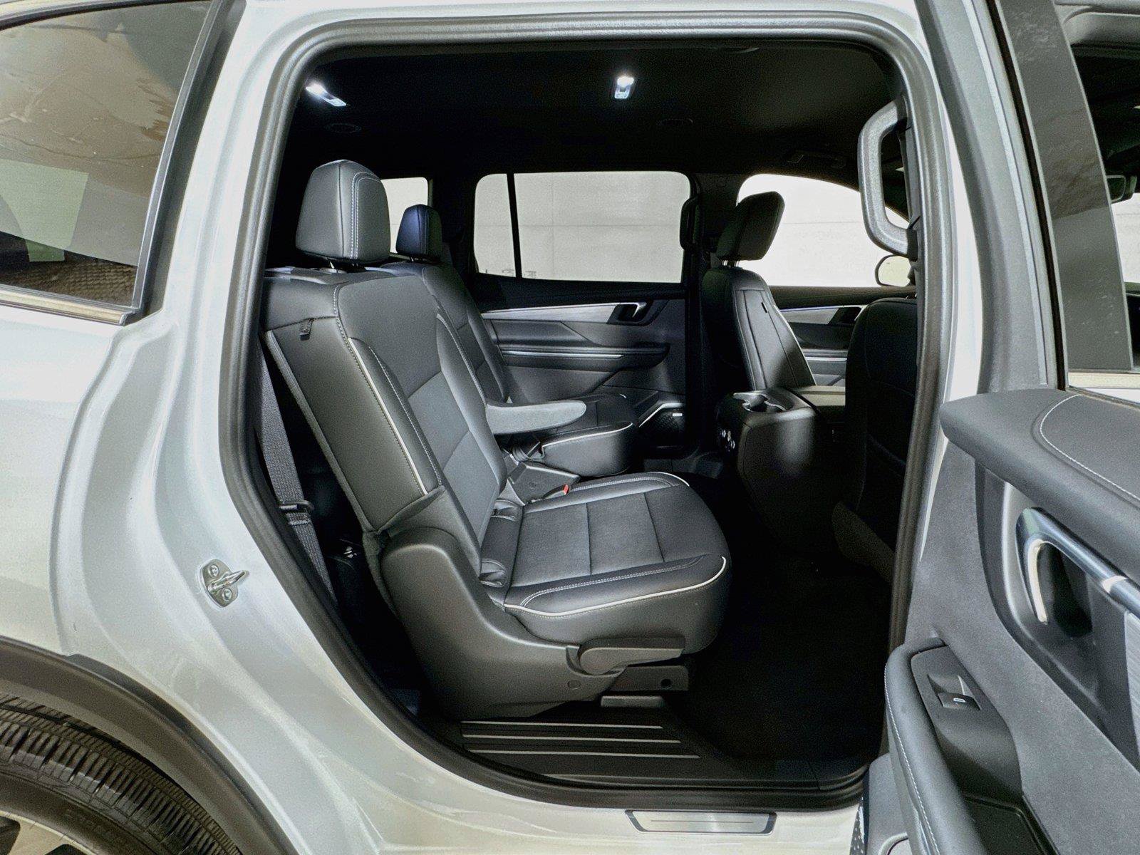 Certified 2026 Buick Enclave Preferred FWD image 27