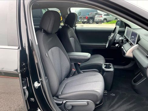 Used 2024 Hyundai Ioniq 5 SE RWD image 8