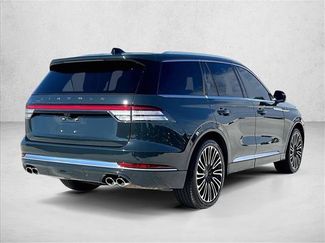 Used 2025 Lincoln Aviator Black Label video 2