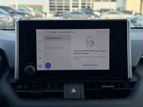 Used 2024 Toyota RAV4 LE image 31