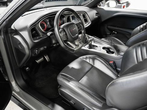Used 2019 Dodge Challenger SRT Hellcat Redeye image 9