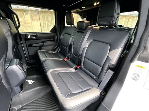 Certified 2025 Ford Bronco Outer Banks image 21