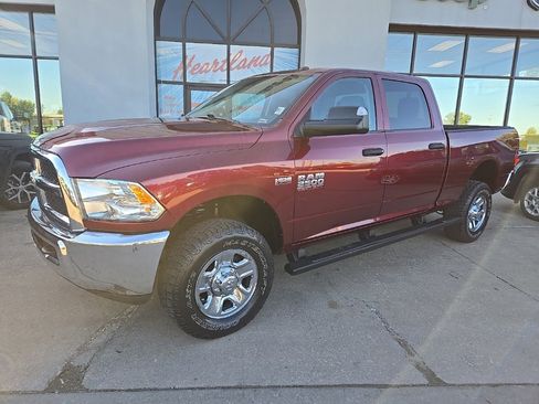 Used 2018 RAM 2500 Tradesman w/ Chrome Appearance Group image 5
