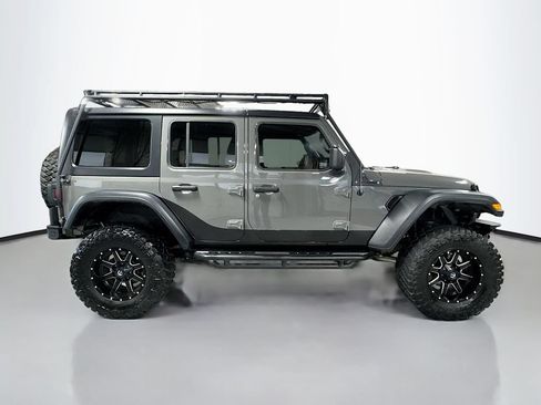 Used 2018 Jeep Wrangler Unlimited Rubicon AWD/4WD image 6