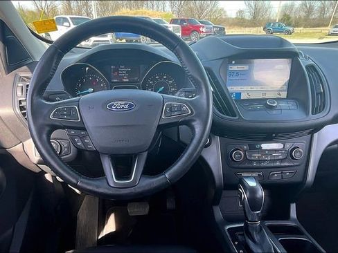 Used 2019 Ford Escape SEL image 8