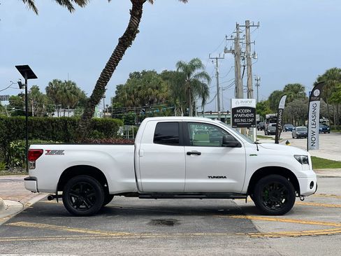 Used 2012 Toyota Tundra 2WD Double Cab w/ Tow Pkg image 4