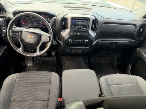 Used 2022 Chevrolet Silverado 2500 Custom w/ Custom Value Package AWD/4WD image 23