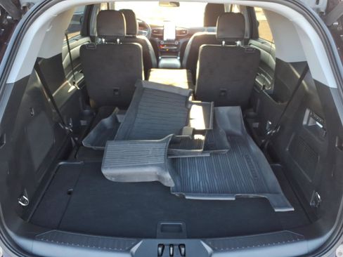 Used 2023 Ford Explorer Limited w/ Limited Technology Package image 21