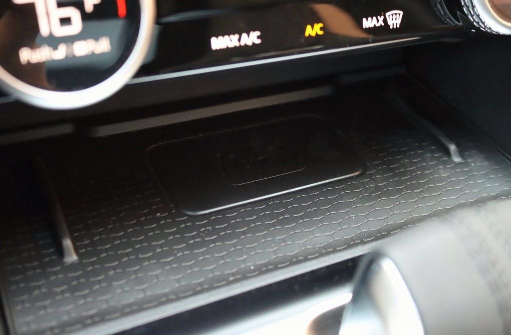 Used 2026 Jaguar F-PACE R-Dynamic S AWD/4WD image 28