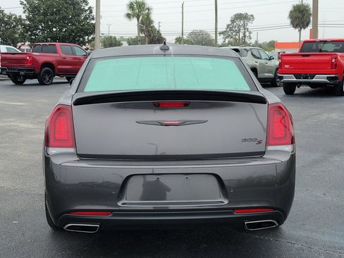 Used 2023 Chrysler 300 S w/ Comfort Group image 5