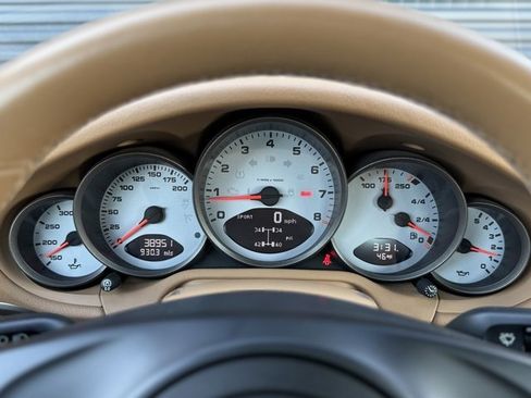 Used 2012 Porsche 911 Carrera 4S image 20