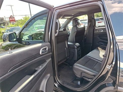 Used 2021 Jeep Grand Cherokee Laredo X image 24