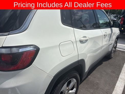 Used 2018 Jeep Compass Latitude w/ Popular Equipment Group FWD image 18